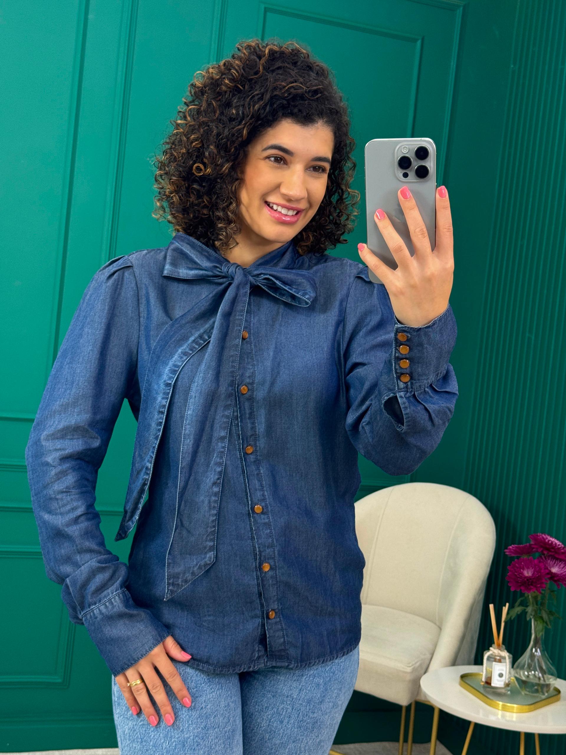 Camisa Jeans Escuro 100% Algodao com Amarracao no Pescoco - Flor de Lis