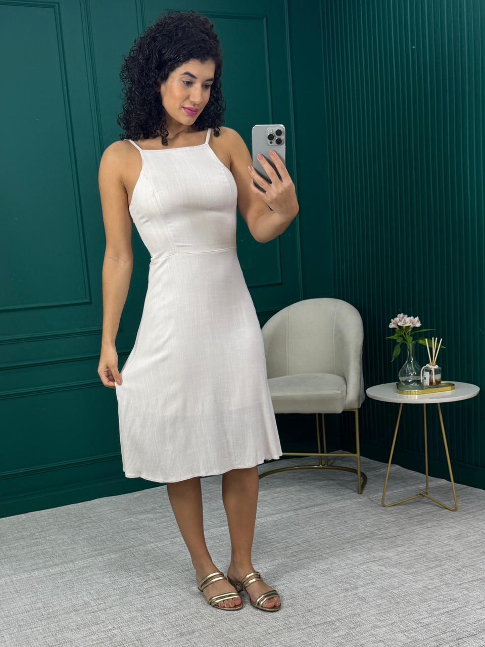 Vestido Midi Bege Claro em Viscose com Forro, Zíper e Alça Regulável