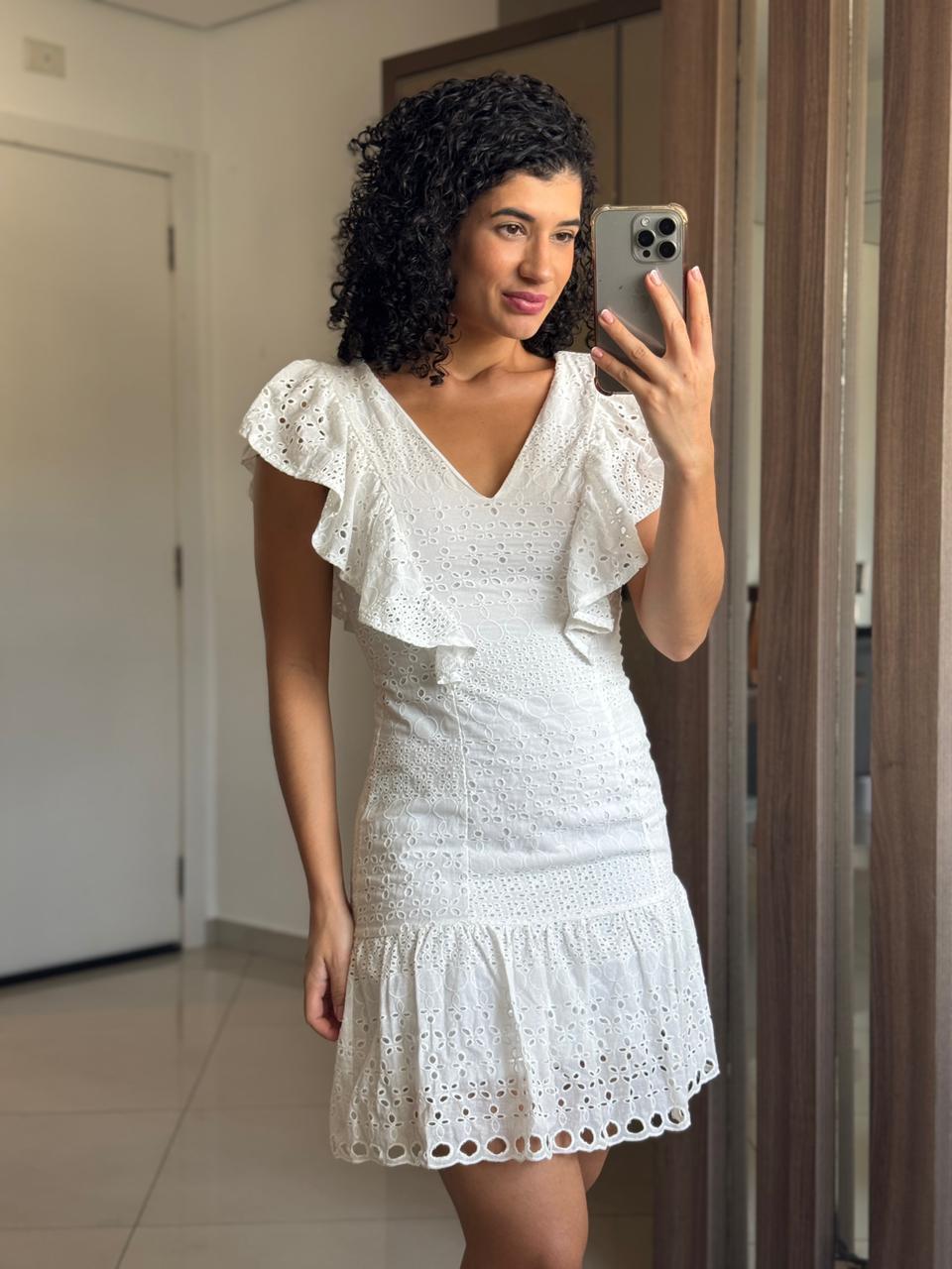 Vestido Branco em Laise 100% Algodão com Forro, Zíper e Babado - Olympiah