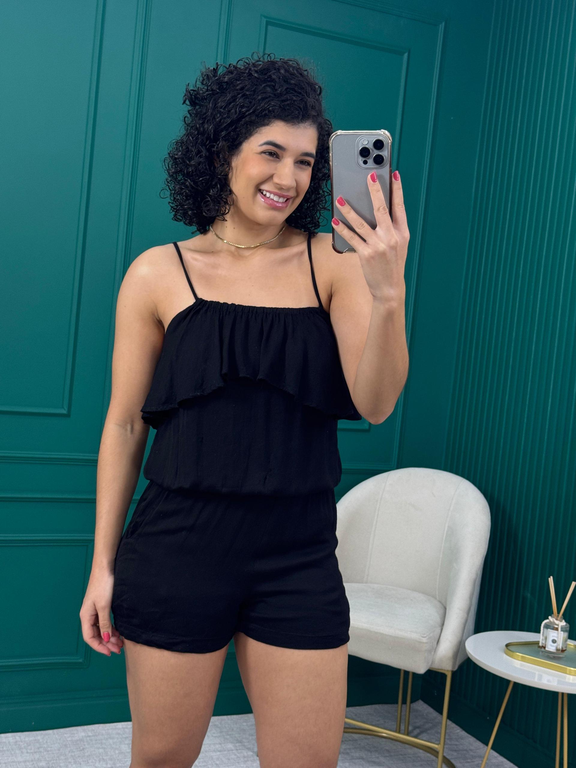 Macaquinho Preto em Viscose com Lastex - La Belezza