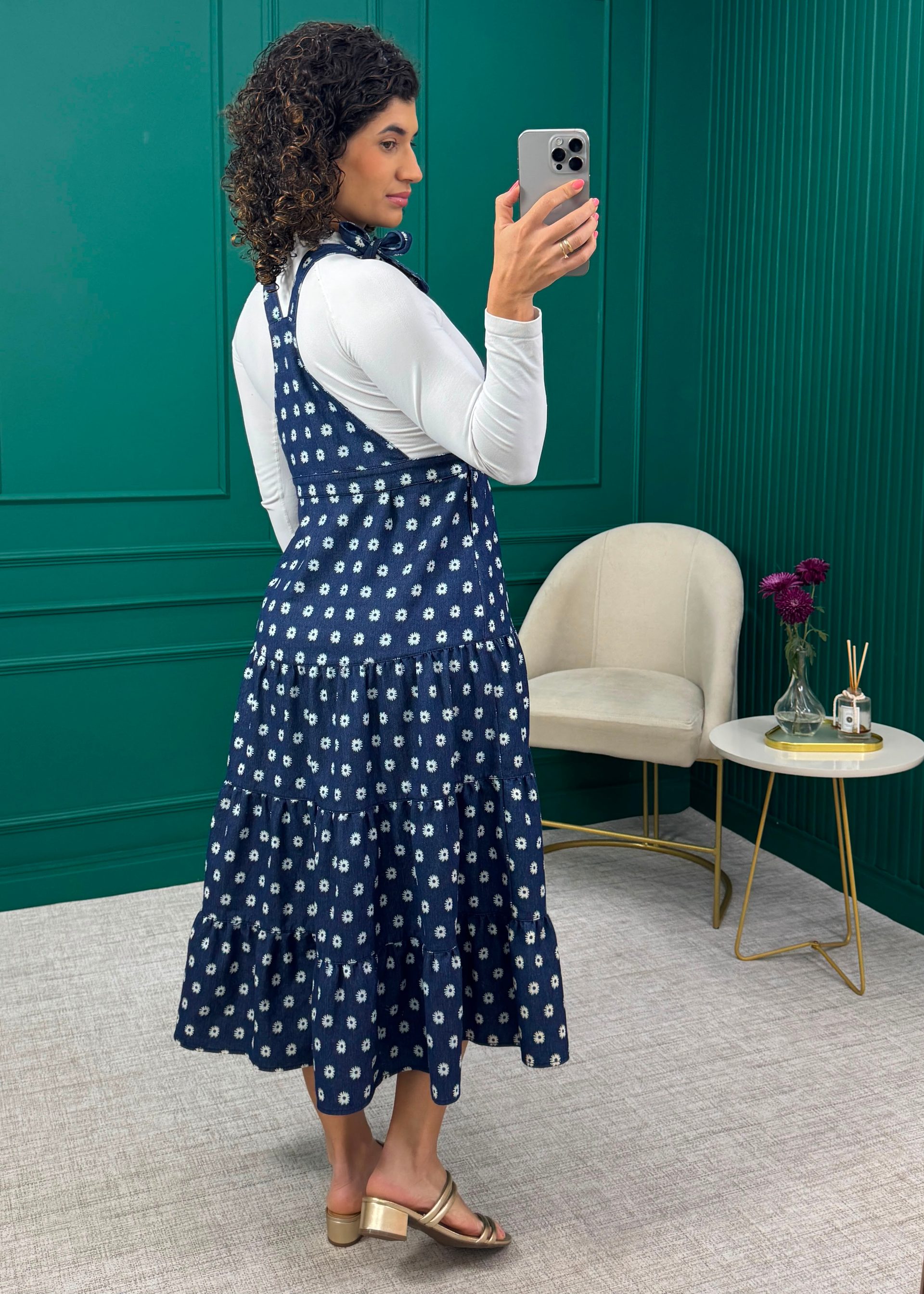 Vestido Salopete Azul Marinho Estampa Floral com Alças de Amarrar - Camú Camú