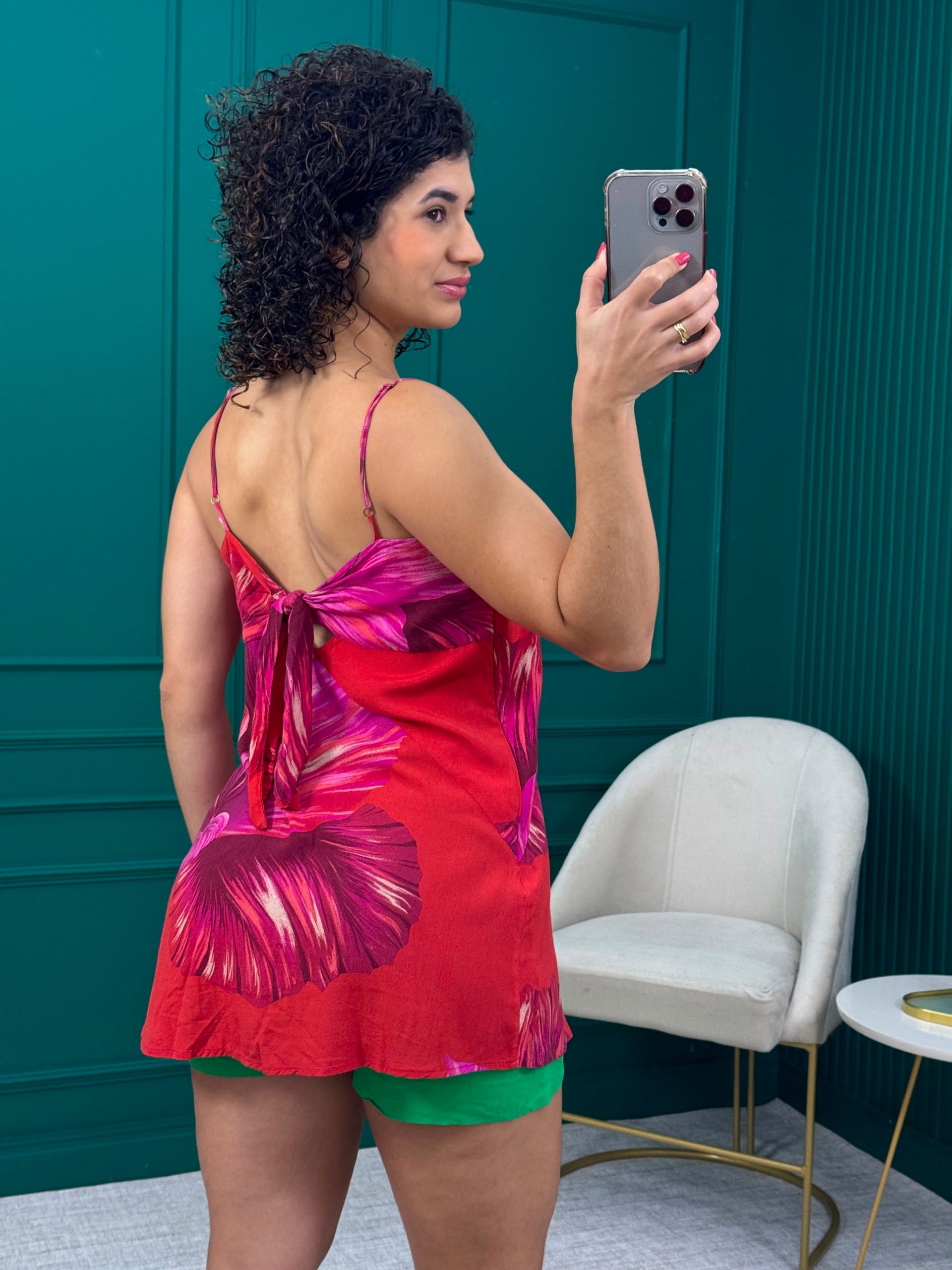 Regata Alongada Estampada Vermelha e Rosa com Zíper Invisível - Farm