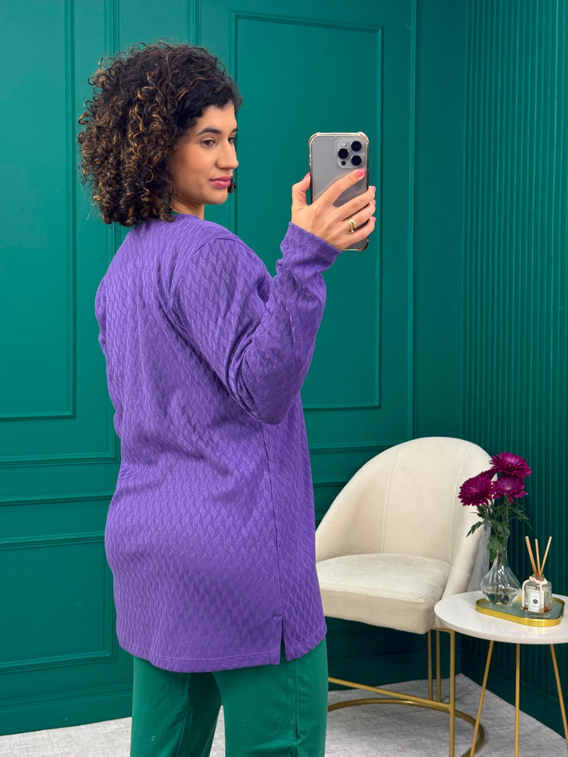 Cardigan Alongado Roxo em Tricô - Cotton & Cotton
