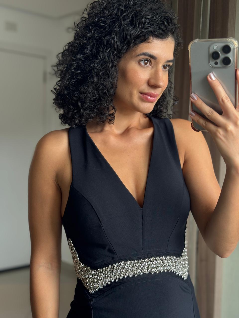 Vestido tubinho preto com aplicações, bojo e zíper - Autenticada