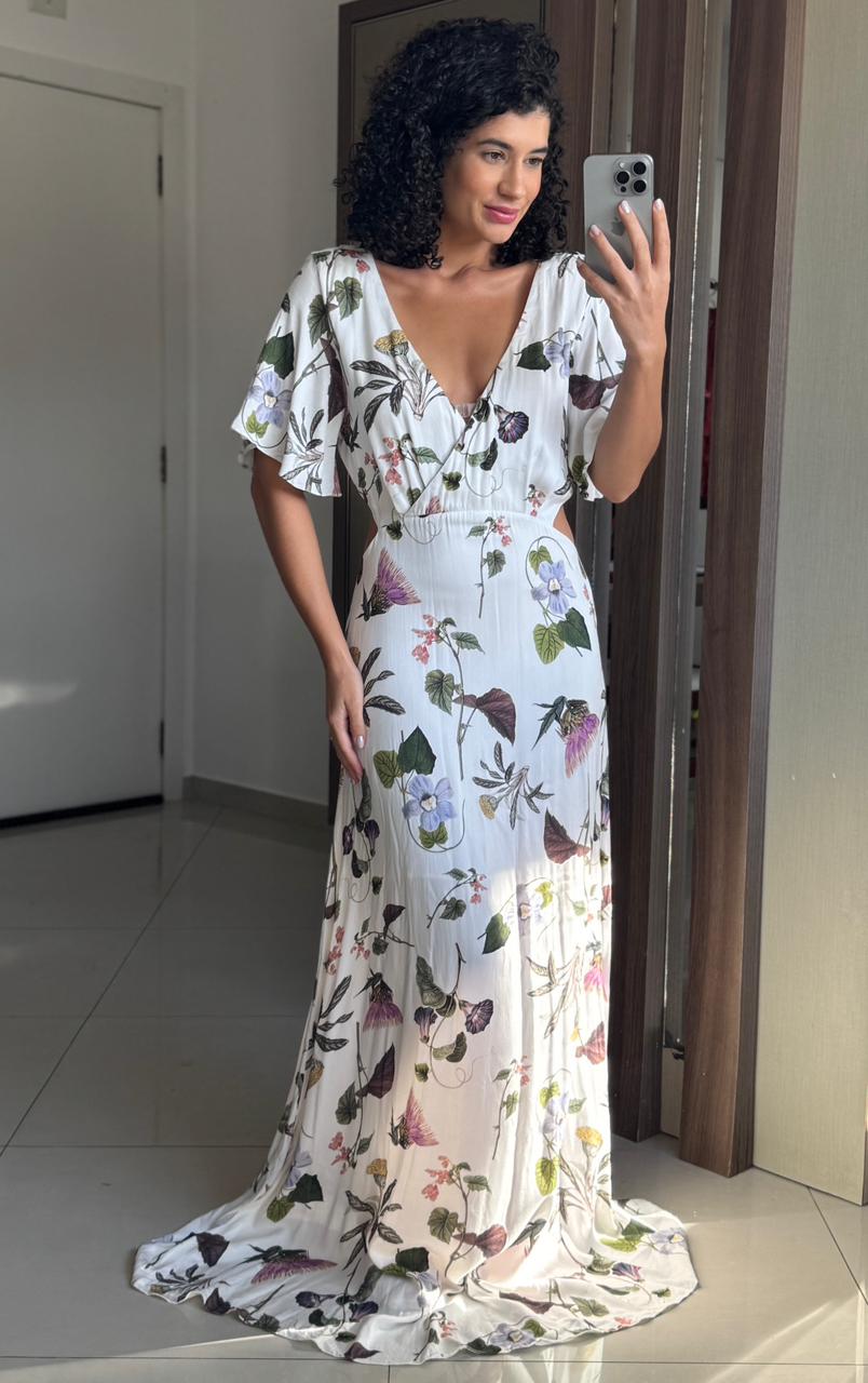 Vestido Longo em Viscose Branco Floral com Decote V, Abertura na Cintura, Zíper e Forro - Linda de Morrer