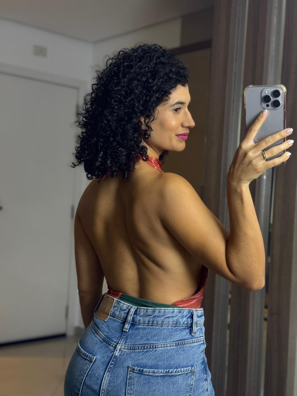 Body Frente Única Estampa Geométrica Abstrata Tons Terracota e Verde 82% Poliamida - Insp