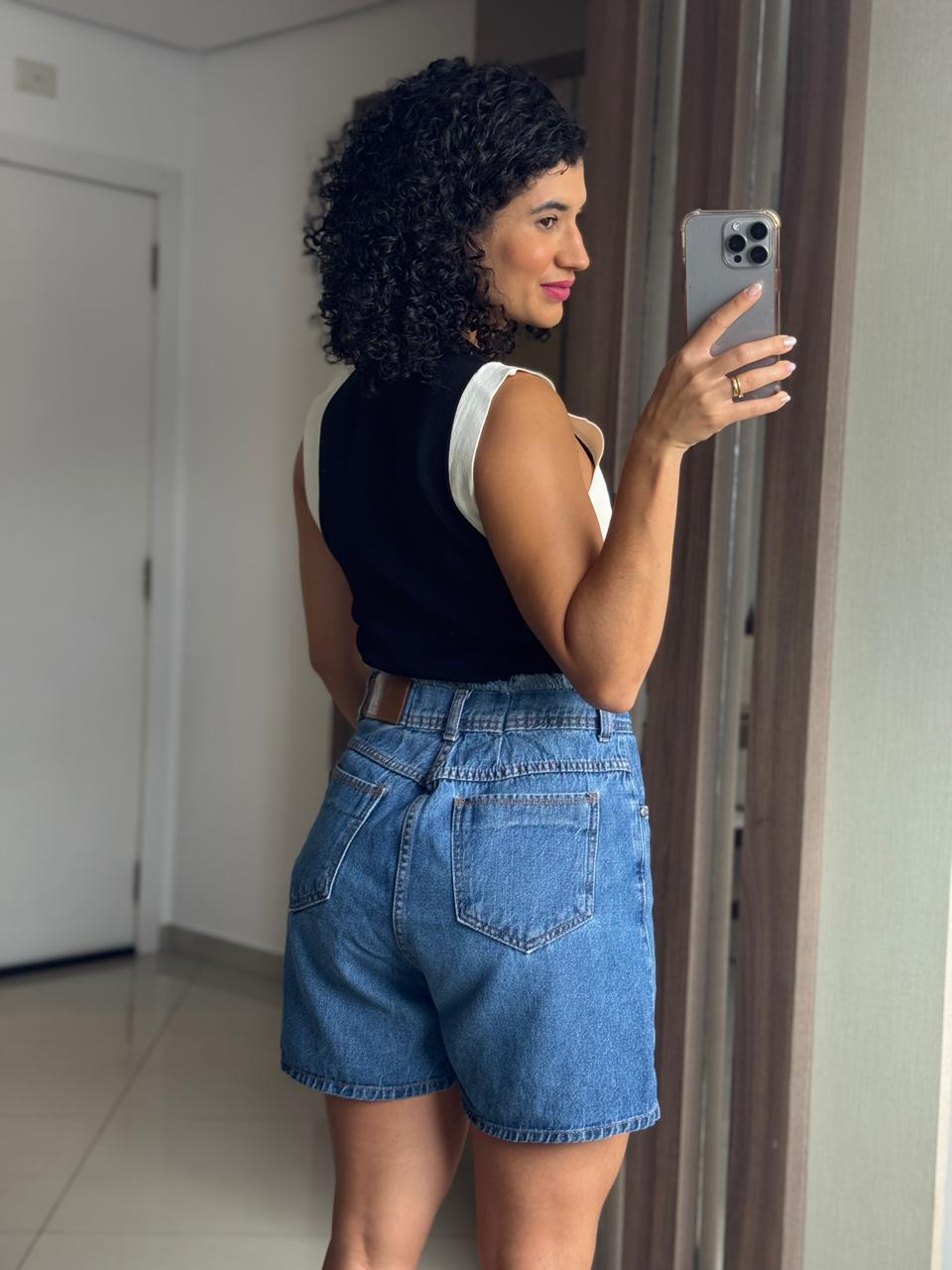 Shorts Jeans 100% Algodão com Cós Desfiado - AEK