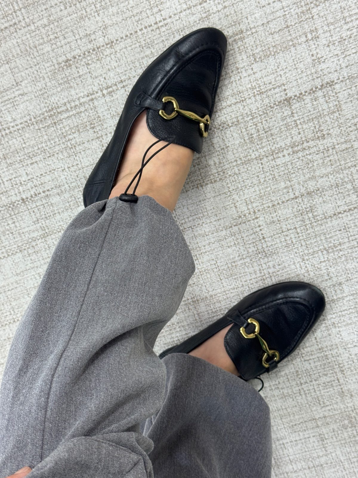 Calça Cargo Cinza com Bolsos Utilitários e Ajuste na Barra - Chuá