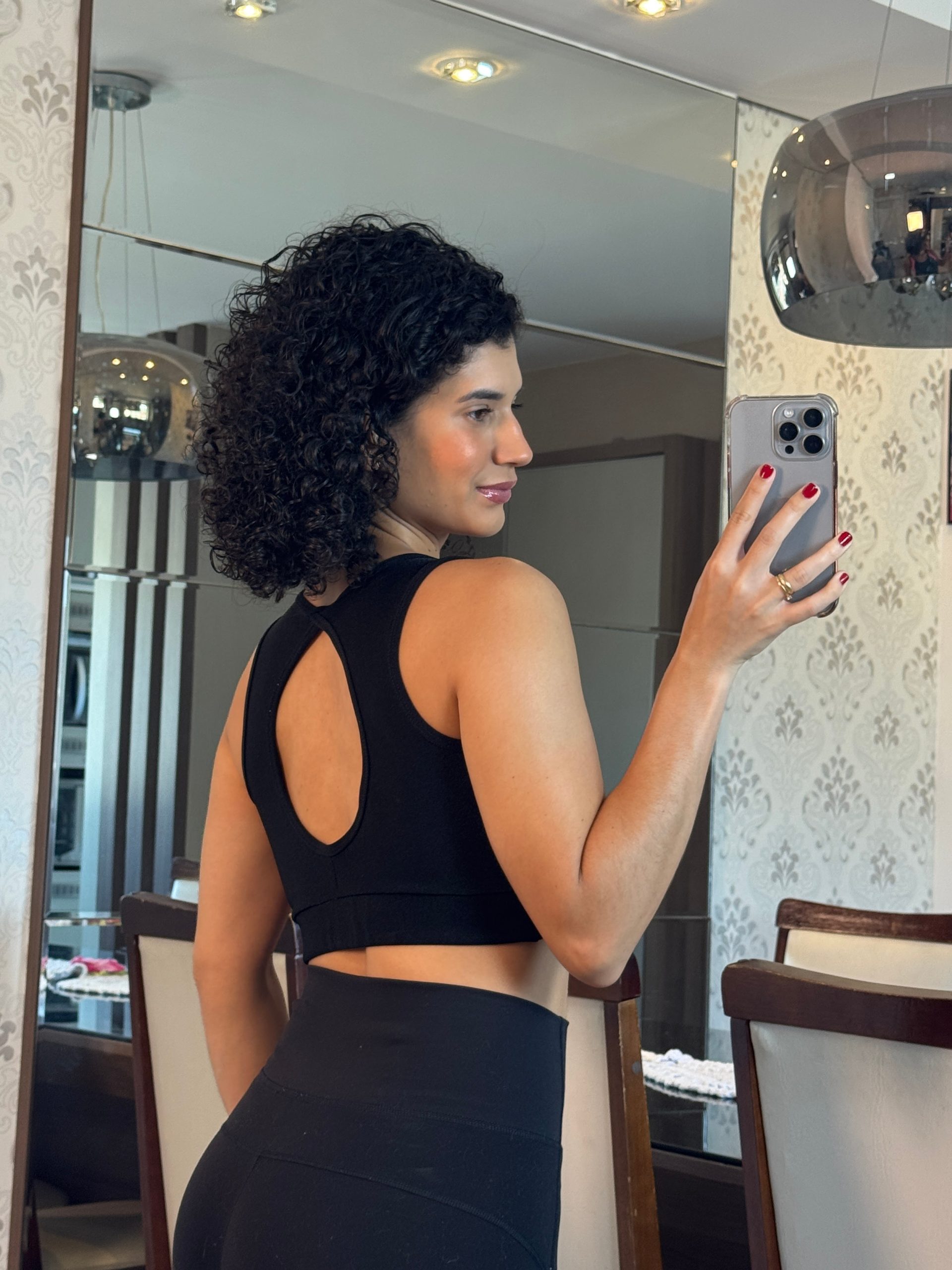Top Rosa e Preto - Estilo do corpo