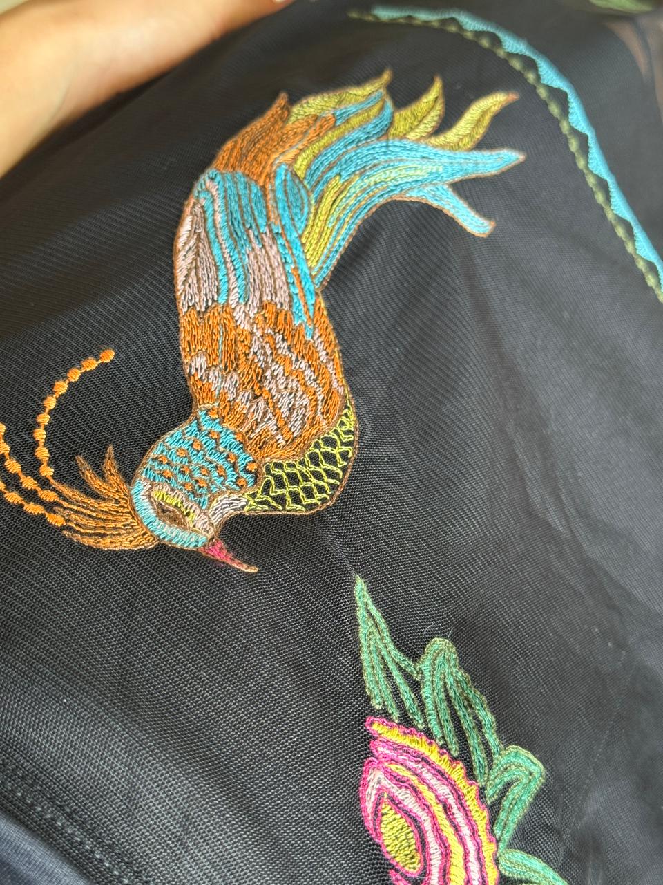 Saia Midi Preta Tule Bordada com Forro - Colcci