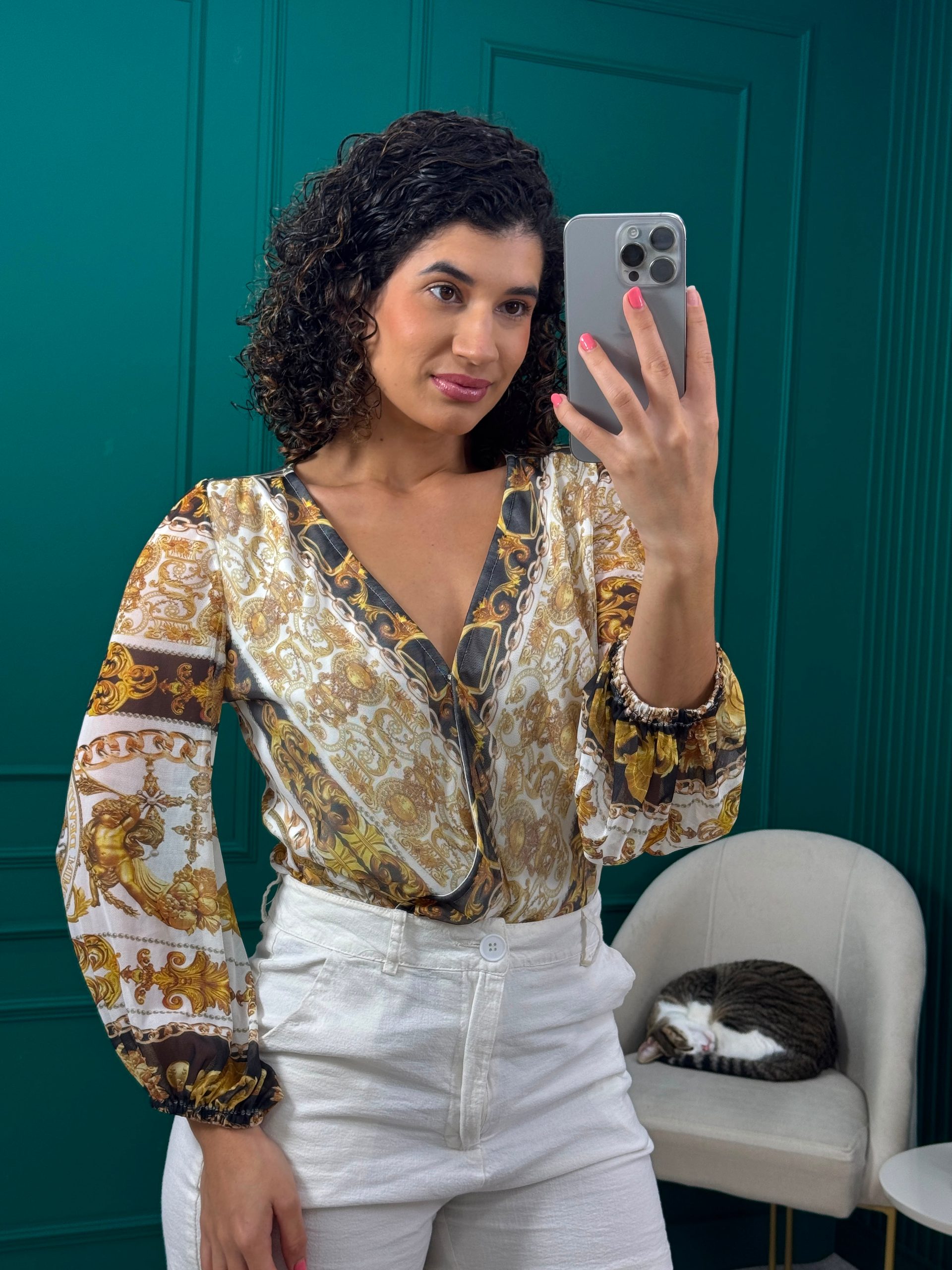 Body de Tule Transpassado Manga Longa Estampa Barroca - Carmin