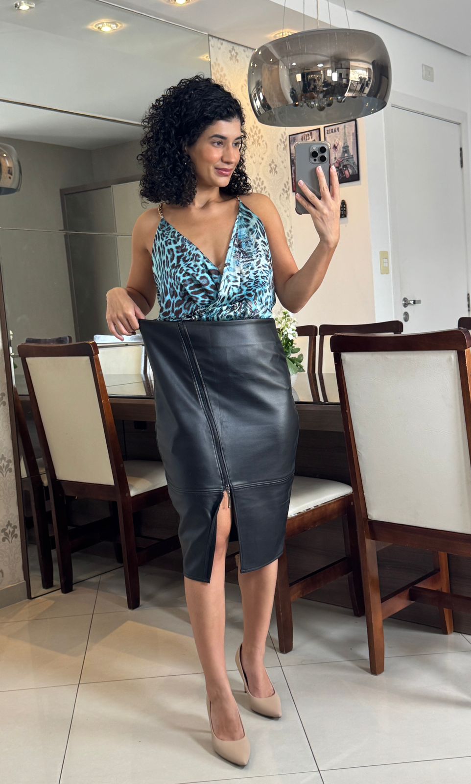 Saia midi preta PU - Dimy