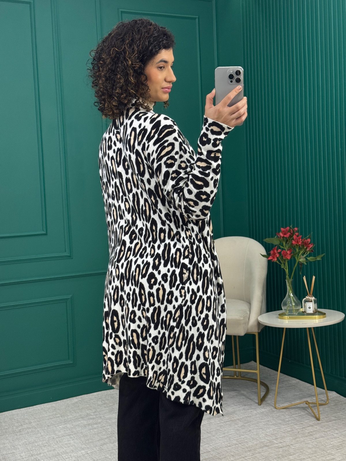 Cardigan Alongado de Tricô com Estampa Animal Print de Onça - Morina