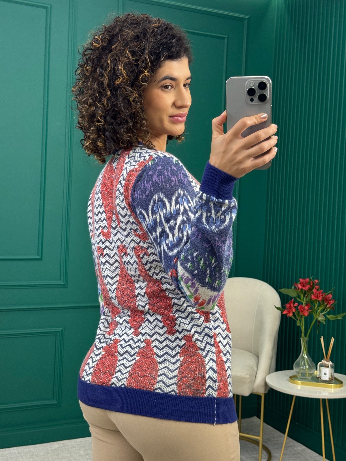 Cardigan Tricô Estampado Étnico e Chevron com 30% Lã com Botões - INSP