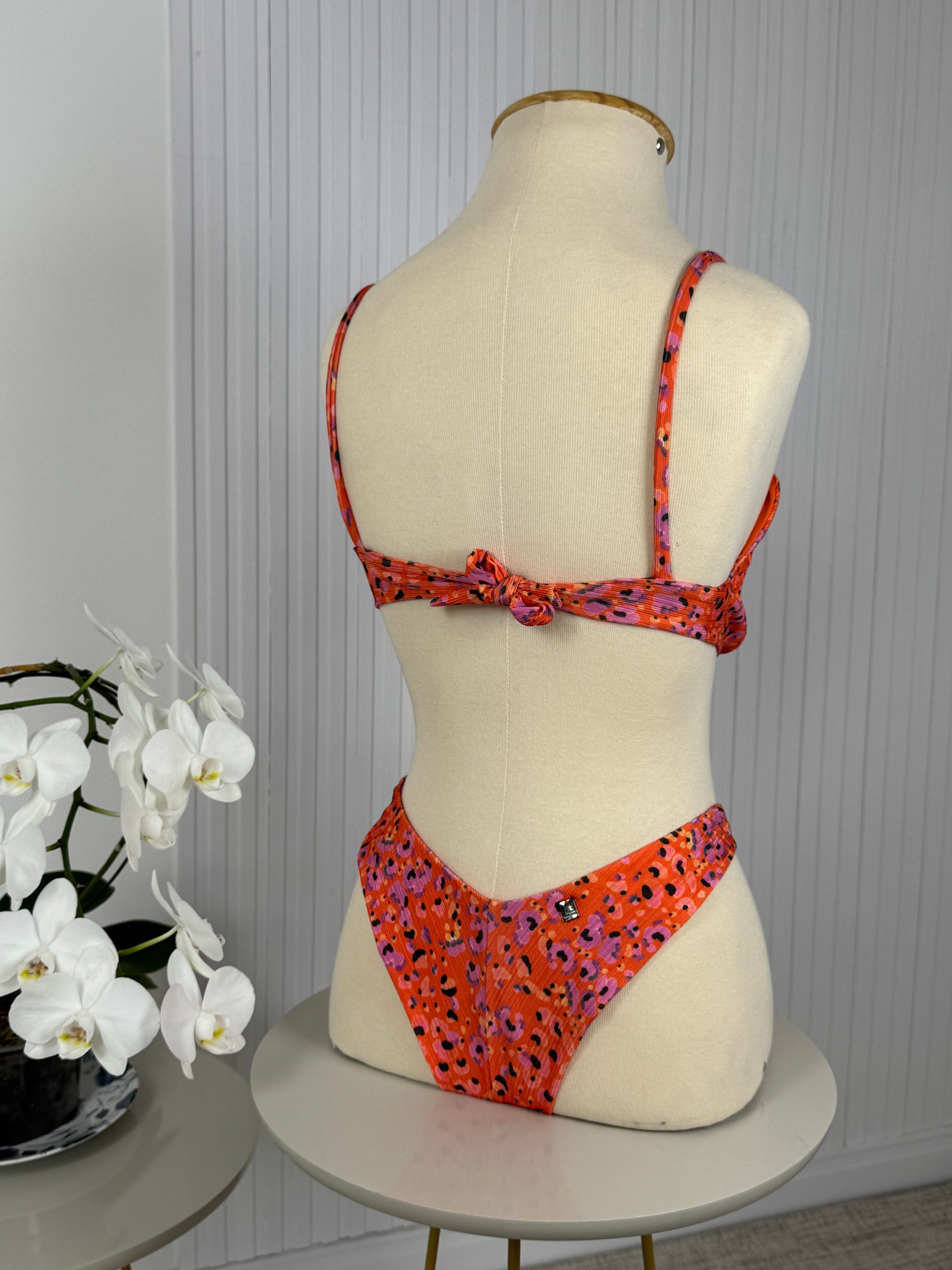 Conjunto Biquíni Laranja Estampa Lavanda - Sílvia Schaefer