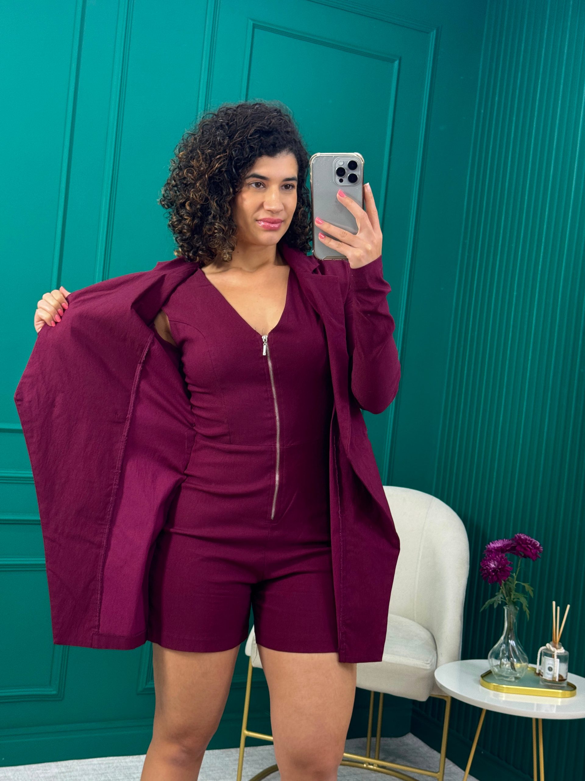 Macaquinho Blazer Bordô em Bengaline - dot. clothing
