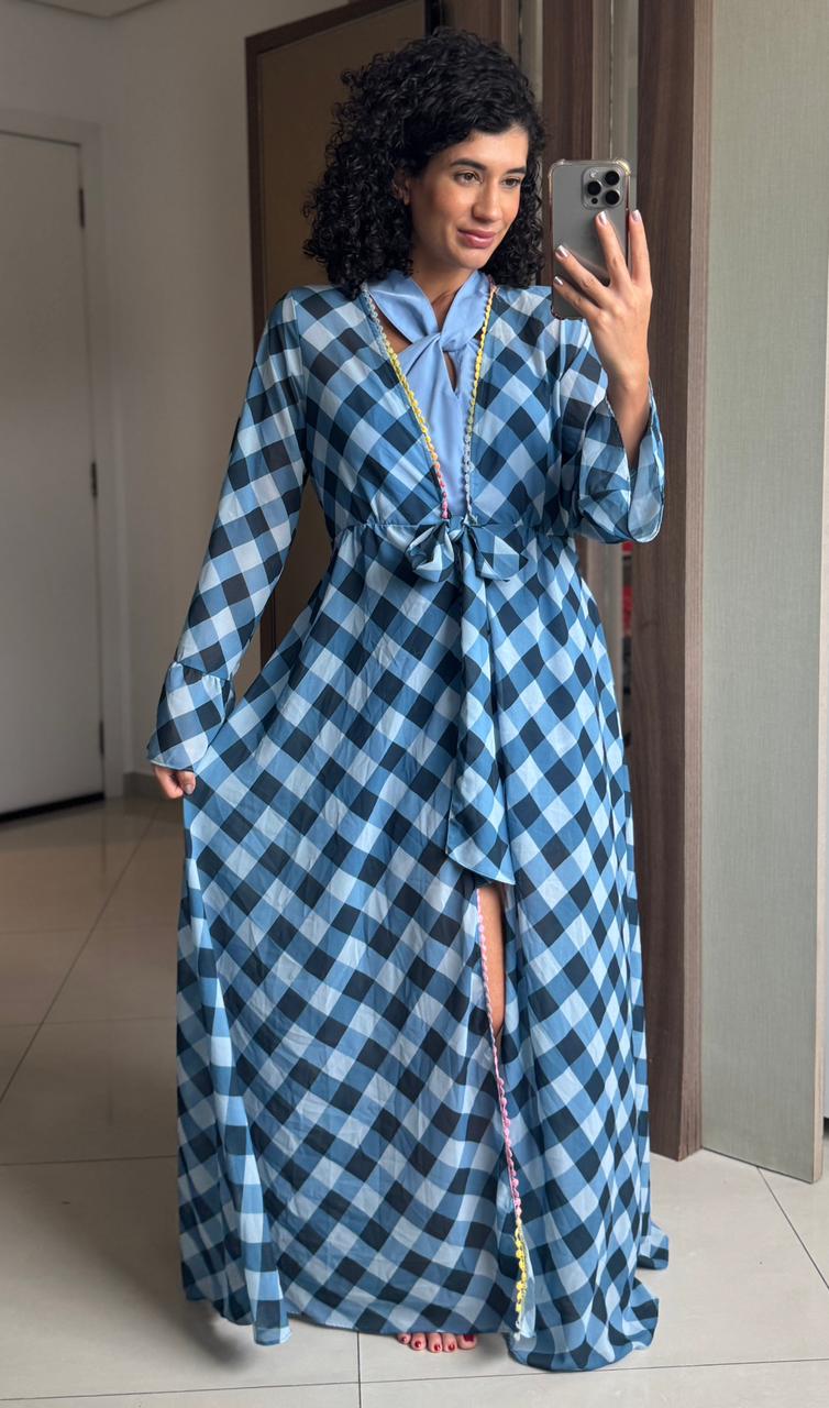 Saída de Praia Longa em Chiffon Xadrez Vichy Azul com Amarração Frontal - HUSH