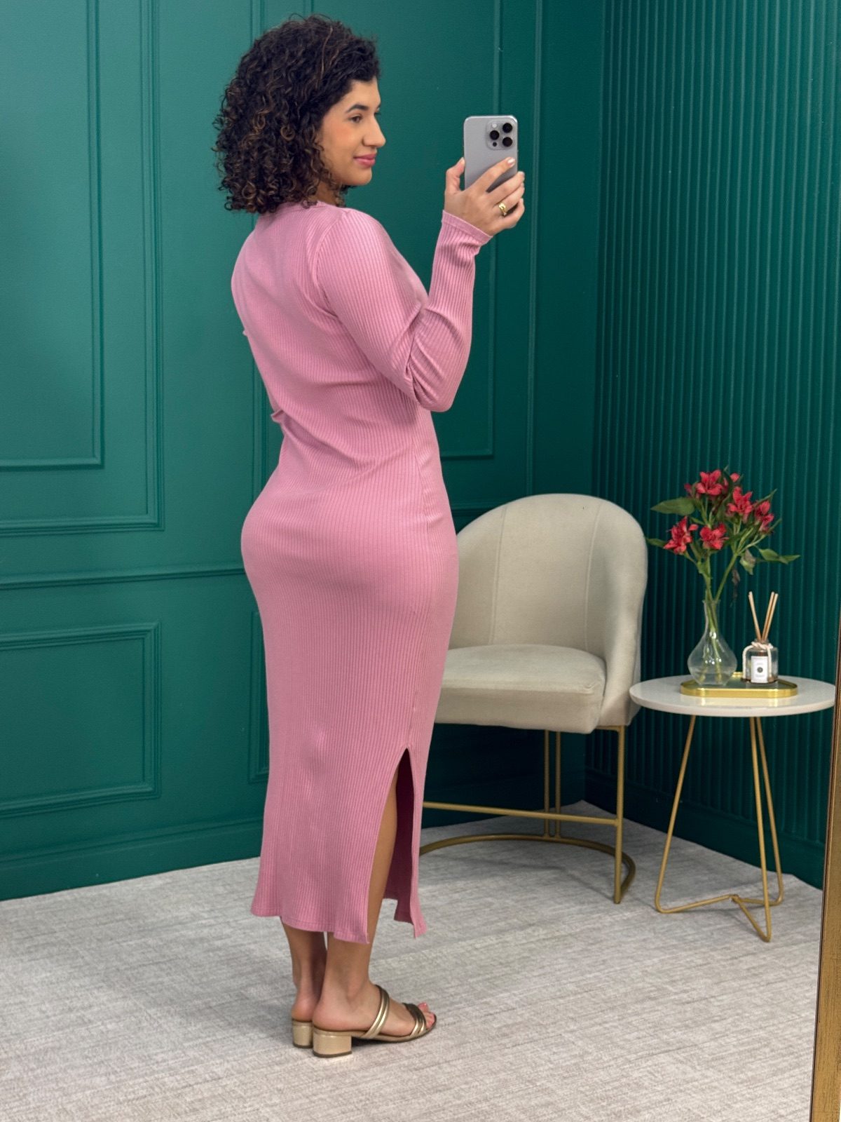 Vestido Midi Canelado Manga Longa Rosa com Fenda - Calvin Klein Jeans