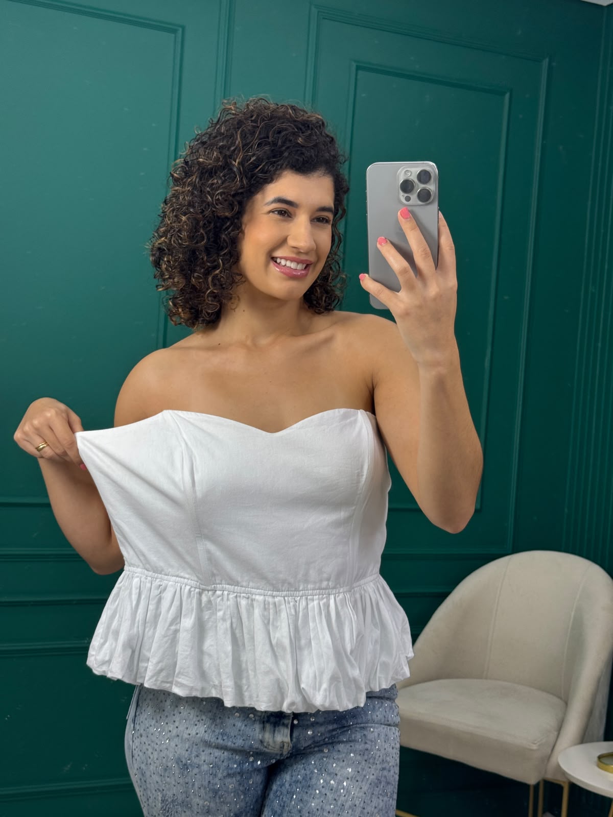 Cropped Tomara que Caia Branco 100% Algodão com Babado - C&A + PatBo