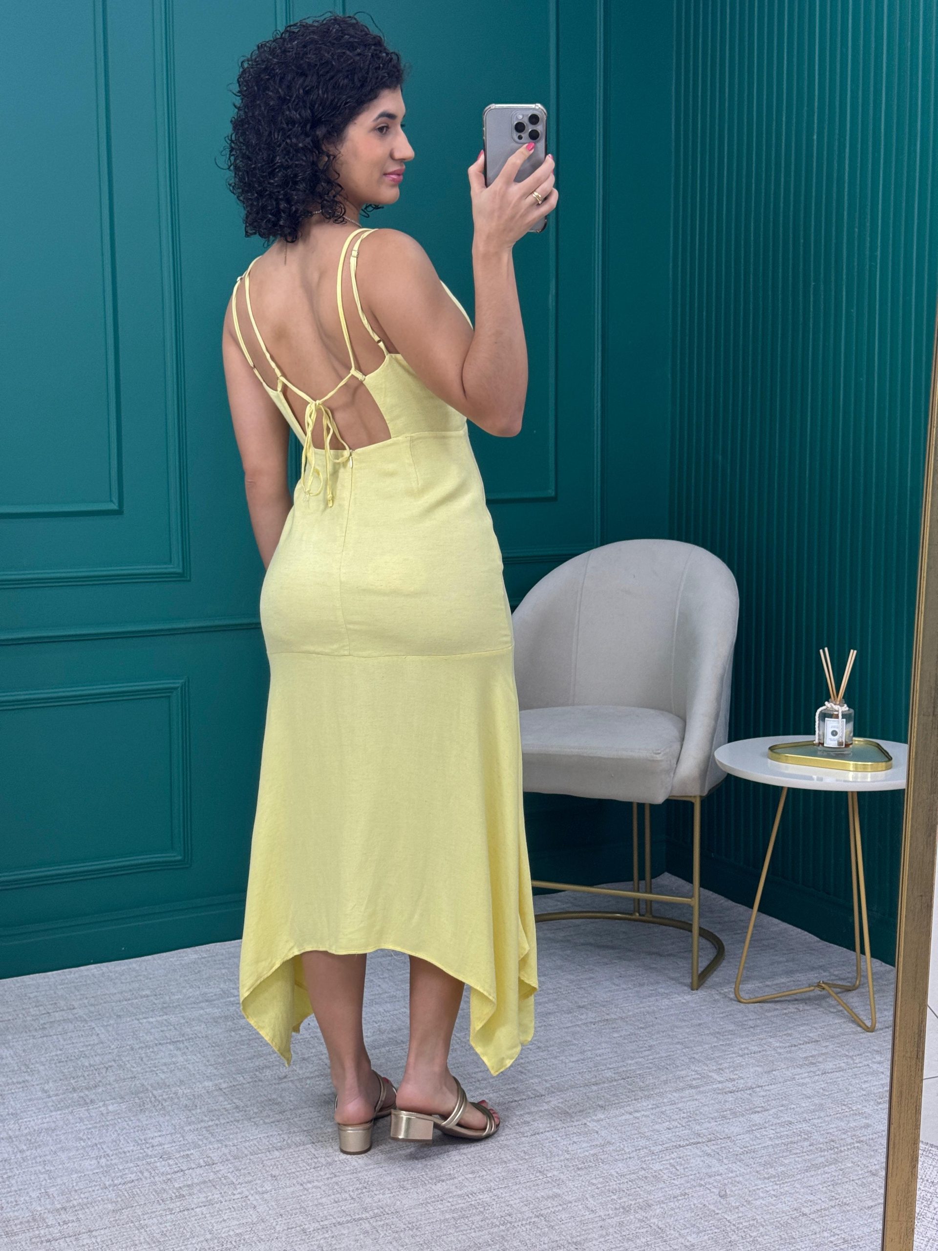 Vestido Midi Amarelo com Alças Reguláveis - Flor de Lis