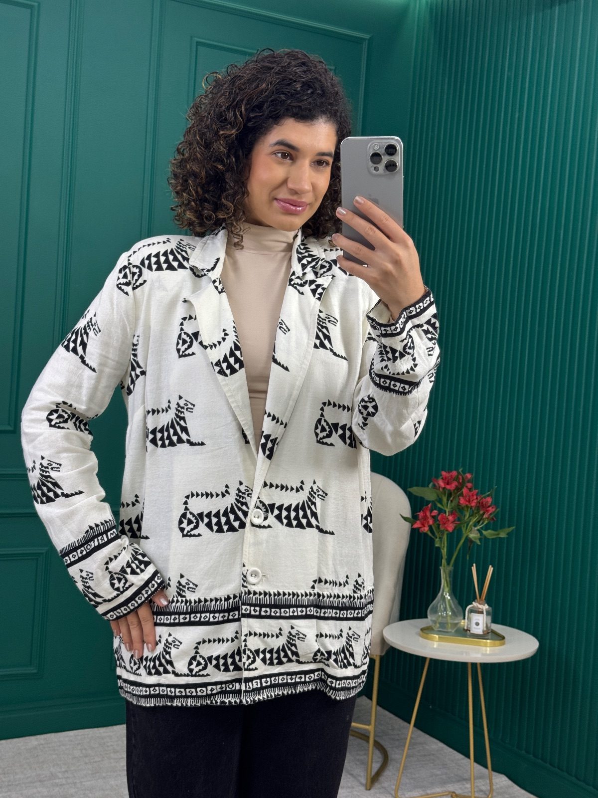 Blazer em Viscose e Linho Estampado Off White - Farm