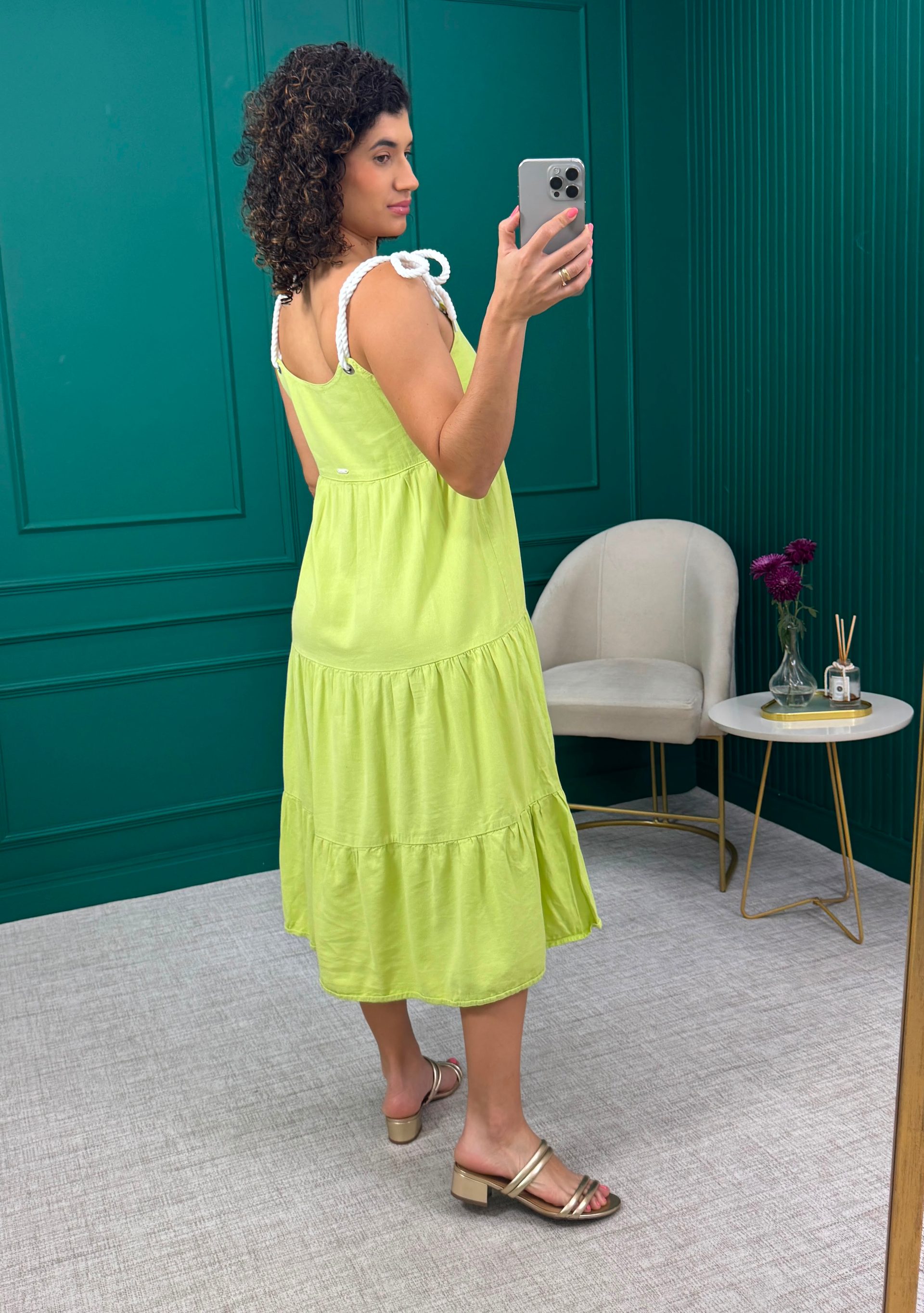 Vestido Midi Verde Lima em Algodão e Viscose com Alças de Corda - Galera Mix