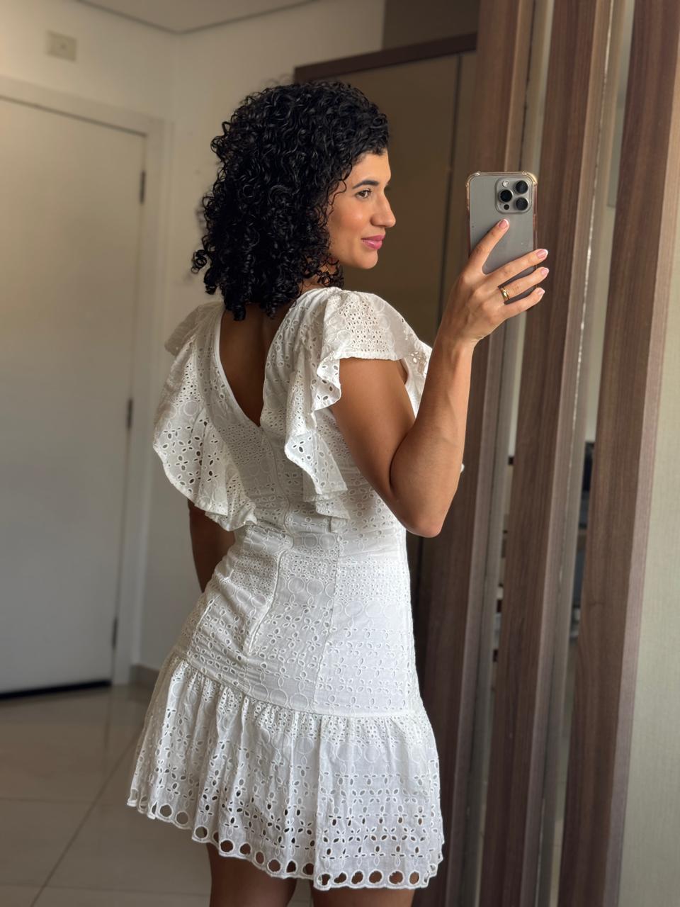 Vestido Branco em Laise 100% Algodão com Forro, Zíper e Babado - Olympiah