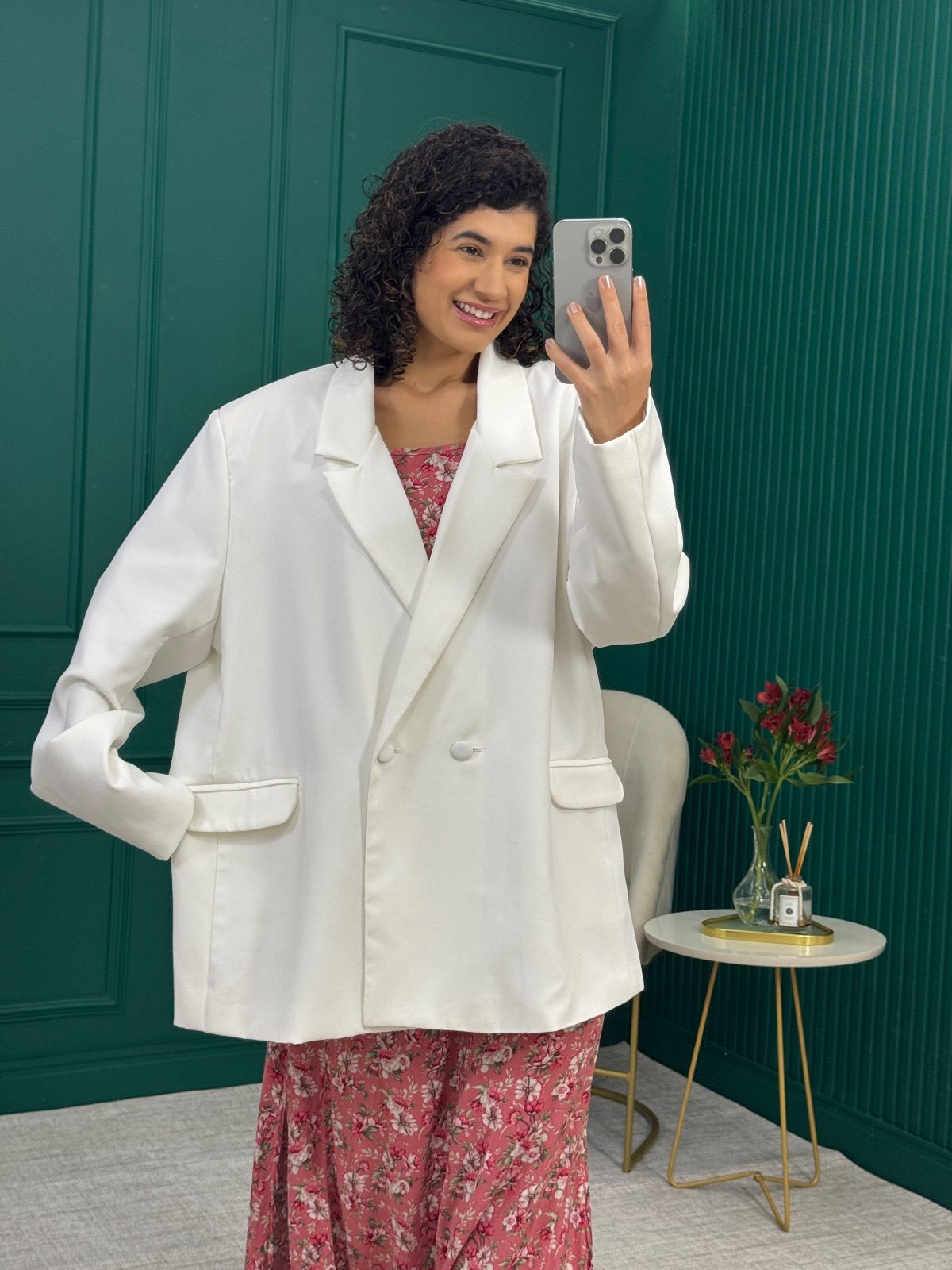 Blazer Off White com Botões Forrados e Ombreira - Patricia Foster