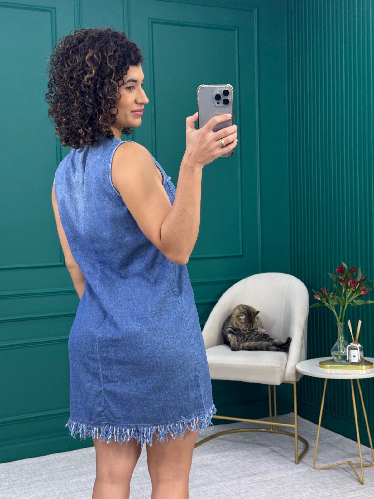 Vestido Curto Jeans 100% Algodão com Barra Desfiada - Colcci Fun