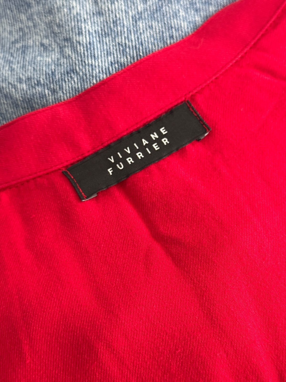 Vestido Chemise Curto Vermelho 100% Viscose com Faixa e Bolsos Frontais - Viviane Furrier