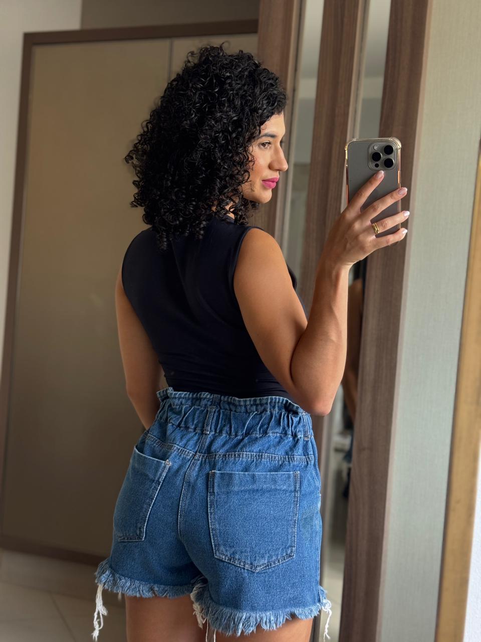 Shorts Jeans 100% Algodão com Desfiado, Elástico e Cinto - Bardôh