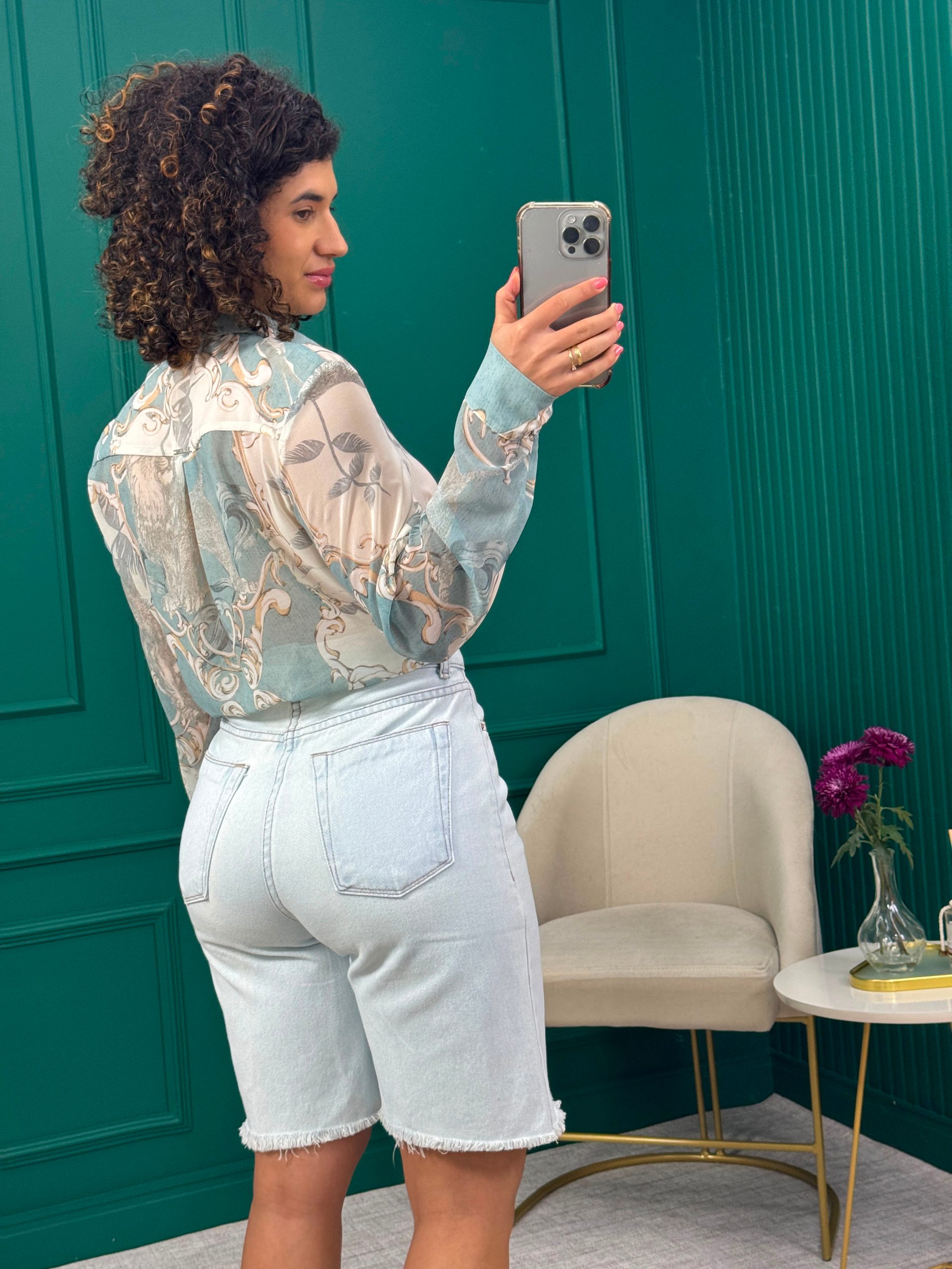 Bermuda Jeans Clara 100% algodão Desfiada - Blue Steel