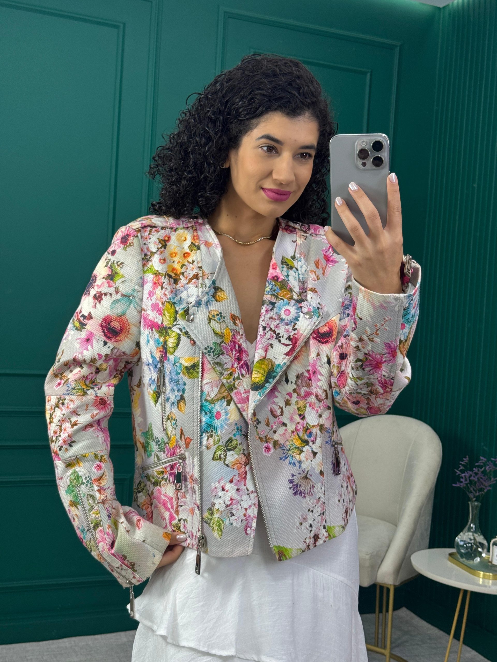Jaqueta Floral com Zípers e Forro - Carina Duek