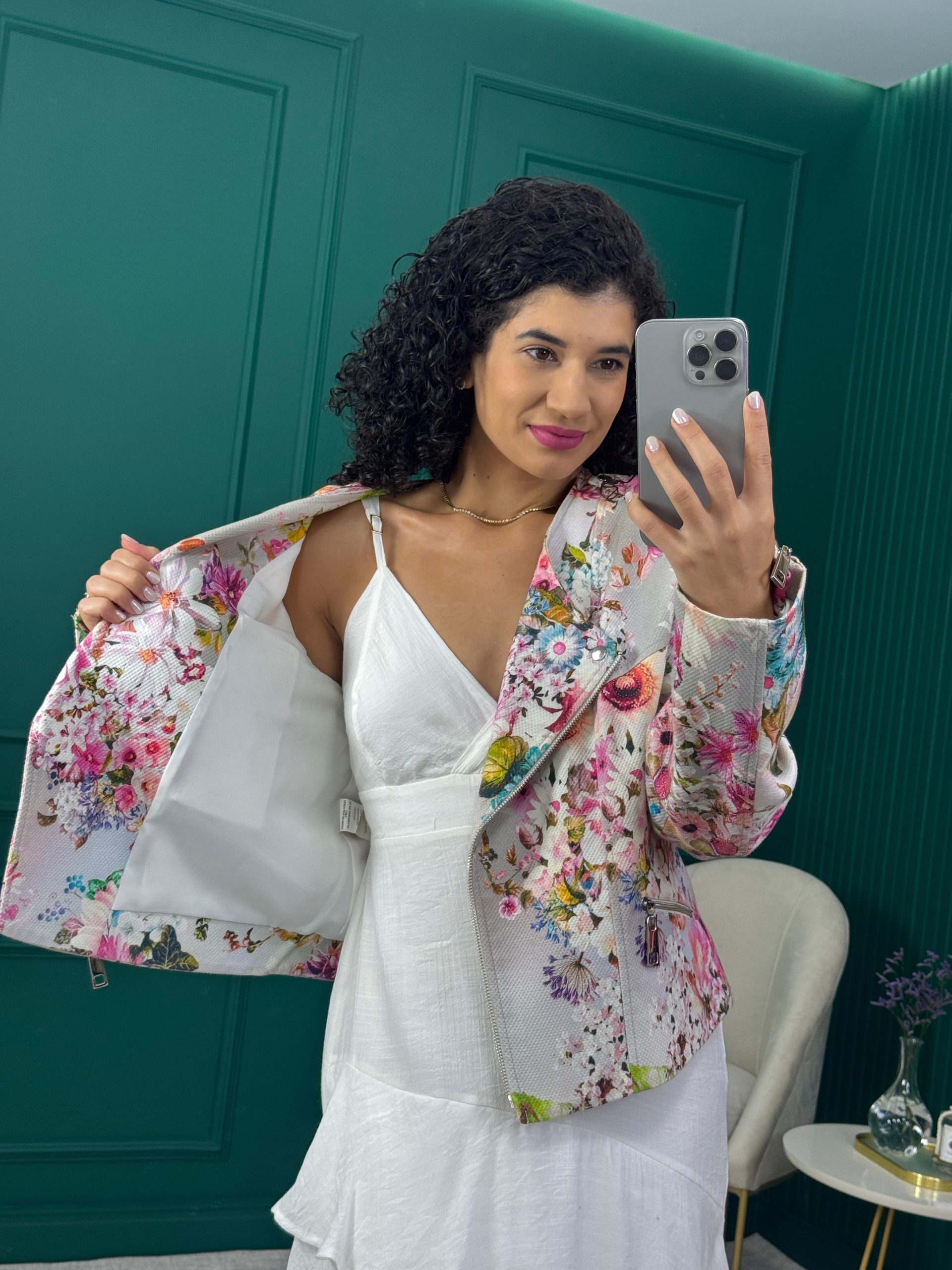 Jaqueta Floral com Zípers e Forro - Carina Duek
