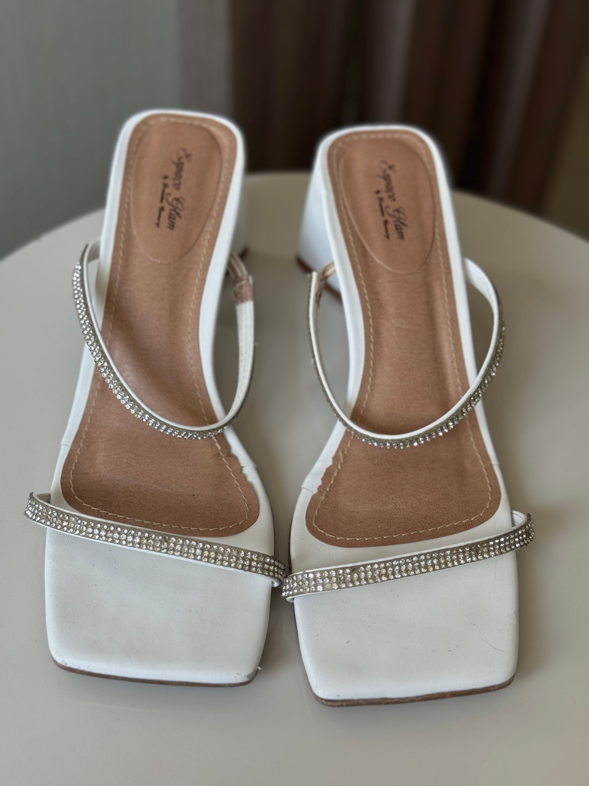 Tamanco Branco c/ Strass